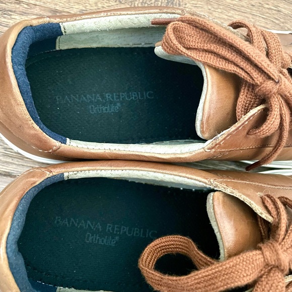 LIKE NEW ~ BANANA REPUBLIC cognac brown leather shoes. MEN size 9.5 - Picture 6 of 8